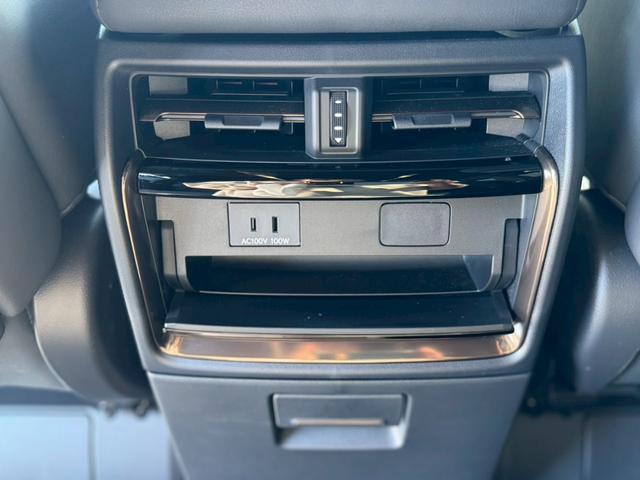 アルファード Ｚ　モデリスタフルエアロ　ムーンＲ　モデリスタマフラー　全方位Ｍ　両側電動スライドドア　ＡｐｐｌｅＣａｒＰｌａｙ　シートＨ＆シートＶ　ステアリングＨ　ＤＩミラー　リアフィルム　スペアタイヤ　ＥＴＣ２．０（29枚目）