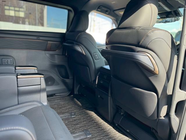 アルファード Ｚ　モデリスタフルエアロ　ムーンＲ　モデリスタマフラー　全方位Ｍ　両側電動スライドドア　ＡｐｐｌｅＣａｒＰｌａｙ　シートＨ＆シートＶ　ステアリングＨ　ＤＩミラー　リアフィルム　スペアタイヤ　ＥＴＣ２．０（44枚目）