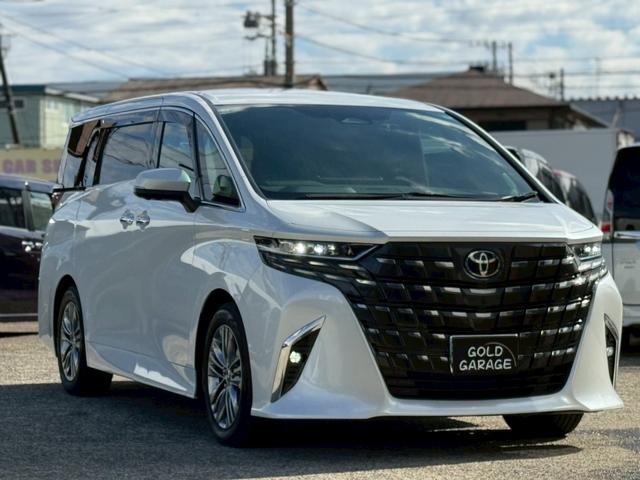 アルファードハイブリッド Ｚ　ワンオーナー　両側Ｐスラ　ムーンルーフ　革シート　ＴＳＳ　ＢＳＭ　パノラミックビューＭ　シートＨ＆ベンチレーション　デジタルインナーＭ　前後ドラレコ　３眼ＬＥＤヘッドランプ　電動ロールサンシェード（7枚目）