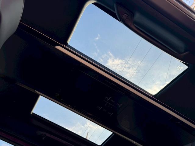 アルファードハイブリッド Ｚ　ワンオーナー　両側Ｐスラ　ムーンルーフ　革シート　ＴＳＳ　ＢＳＭ　パノラミックビューＭ　シートＨ＆ベンチレーション　デジタルインナーＭ　前後ドラレコ　３眼ＬＥＤヘッドランプ　電動ロールサンシェード（8枚目）
