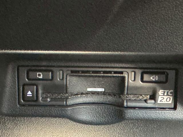 アルファードハイブリッド Ｚ　ワンオーナー　両側Ｐスラ　ムーンルーフ　革シート　ＴＳＳ　ＢＳＭ　パノラミックビューＭ　シートＨ＆ベンチレーション　デジタルインナーＭ　前後ドラレコ　３眼ＬＥＤヘッドランプ　電動ロールサンシェード（21枚目）