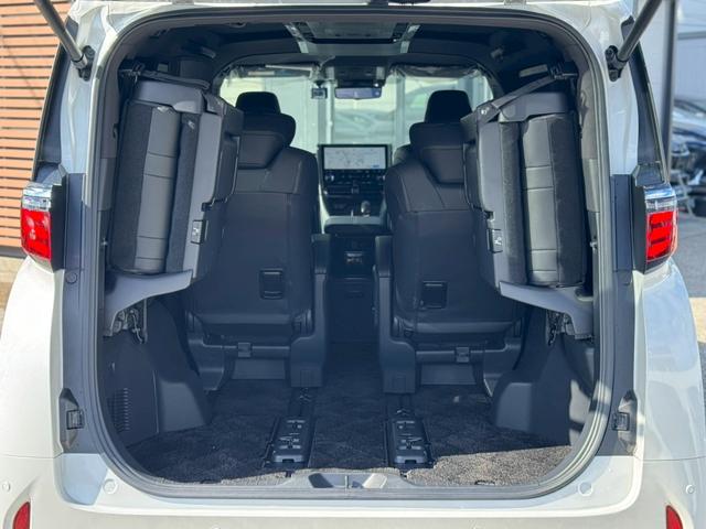 アルファードハイブリッド Ｚ　ワンオーナー　両側Ｐスラ　ムーンルーフ　革シート　ＴＳＳ　ＢＳＭ　パノラミックビューＭ　シートＨ＆ベンチレーション　デジタルインナーＭ　前後ドラレコ　３眼ＬＥＤヘッドランプ　電動ロールサンシェード（49枚目）