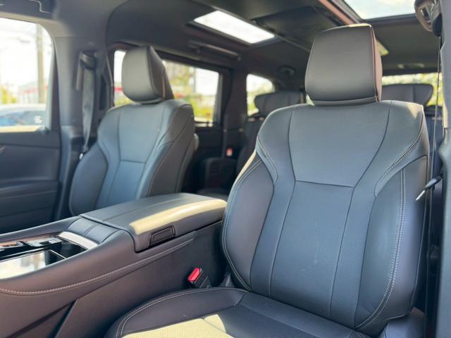 アルファードハイブリッド Ｚ　ワンオーナー　両側Ｐスラ　ムーンルーフ　革シート　ＴＳＳ　ＢＳＭ　パノラミックビューＭ　シートＨ＆ベンチレーション　デジタルインナーＭ　前後ドラレコ　３眼ＬＥＤヘッドランプ　電動ロールサンシェード（53枚目）