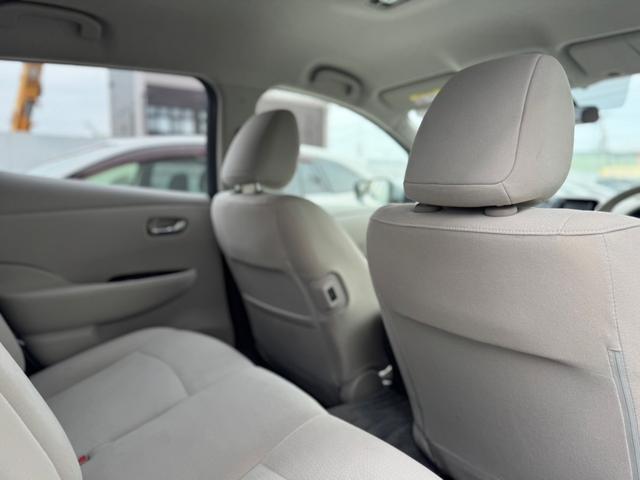 リーフ X(30kwh) 電気自動車 12セグ 前席シートヒーター ステアリングヒーター 充電コード有 ビルトインETC 純正ナビ フルセグTV オートクルーズコントロール Bluetooth接続 プッシュスタート(30枚目)