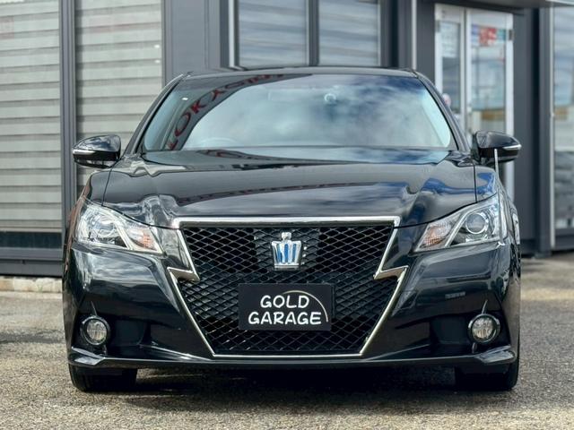 クラウンハイブリッド 　コーナーポール　ドライブレコーダー　シートヒーター　Ｐシート　フルセグＴＶ　純正１８インチアルミホイール　純正ナビ　Ｂカメラ　Ｂｌｕｅｔｏｏｔｈ接続　ＵＳＢ接続　ビルトインＥＴＣ　イージークローザー（4枚目）