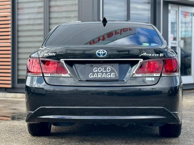 クラウンハイブリッド 　コーナーポール　ドライブレコーダー　シートヒーター　Ｐシート　フルセグＴＶ　純正１８インチアルミホイール　純正ナビ　Ｂカメラ　Ｂｌｕｅｔｏｏｔｈ接続　ＵＳＢ接続　ビルトインＥＴＣ　イージークローザー（6枚目）