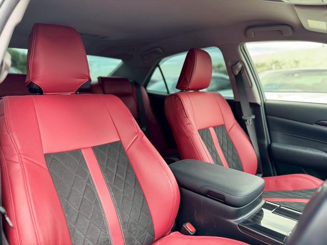 クラウンハイブリッド 　コーナーポール　ドライブレコーダー　シートヒーター　Ｐシート　フルセグＴＶ　純正１８インチアルミホイール　純正ナビ　Ｂカメラ　Ｂｌｕｅｔｏｏｔｈ接続　ＵＳＢ接続　ビルトインＥＴＣ　イージークローザー（31枚目）