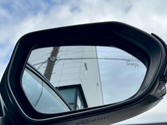 プリウス Ａ　モデリスタ（Ｆ・Ｓ・ＬＥＤデイライト）ＴＲＤ（Ｒ・ＲＳ・Ｆガーニッシュ・マフラー）デジタルインナーミラー　ＴＳＳ　ＢＳＭ　Ｐシート　純正９インチフルセグナビ　ＥＴＣ２．０　社外１７インチＡＷ　Ｃソナー（11枚目）