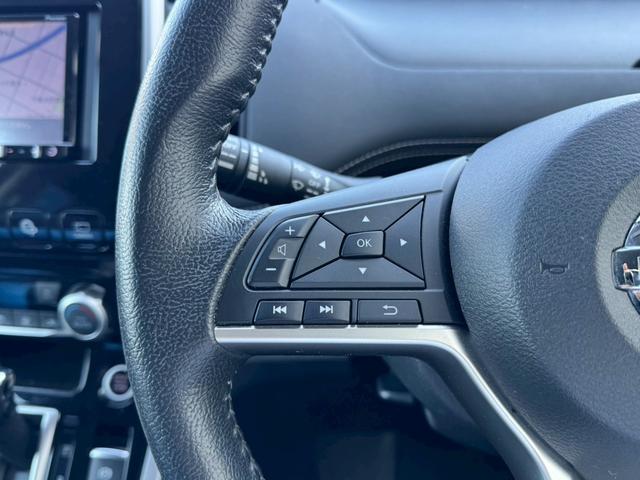 セレナ ハイウェイスター　プロパイロット　両側パワースライドドア　デジタルインナーミラー　アラウンドビューモニター　ＬＥＤヘッドライト＆フォグ　純正１６インチＡＷ　Ｂｌｕｅｔｏｏｔｈ接続　後席ロールサンシェード　バックモニター（9枚目）