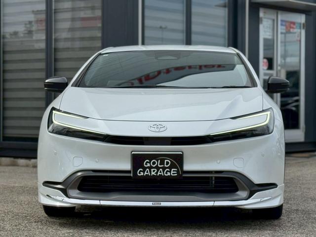 プリウス Z モデリスタエアロ パノラミックビューモニター シートヒーター バックカメラ ブラインドスポットモニター TV ETC アップルカープレイ クリアランスソナー PCS PKSB AC100V(3枚目)