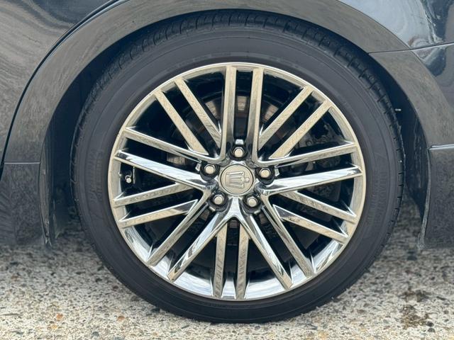 クラウンハイブリッド アスリートG サンルーフ 前後モデリスタエアロ J-uNit4本出しマフラー 純正ナビ パノラミックビューモニター 純正18インチAW メモリー機能パワーシート HIDヘッドライト&フォグ Bluetooth接続(19枚目)