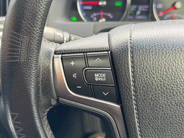 クラウンハイブリッド アスリートG サンルーフ 前後モデリスタエアロ J-uNit4本出しマフラー 純正ナビ パノラミックビューモニター 純正18インチAW メモリー機能パワーシート HIDヘッドライト&フォグ Bluetooth接続(21枚目)