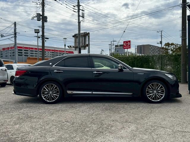 クラウンハイブリッド アスリートG サンルーフ 前後モデリスタエアロ J-uNit4本出しマフラー 純正ナビ パノラミックビューモニター 純正18インチAW メモリー機能パワーシート HIDヘッドライト&フォグ Bluetooth接続(31枚目)