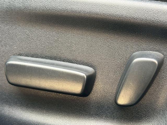 クラウンハイブリッド アスリートS サンルーフ 前席パワーシート シートヒーター 純正ナビ 純正18インチAW クルーズコントロール バックカメラ ドライブレコーダー クリアランスソナー ビルトインETC HIDヘッドライト&フォグ(10枚目)