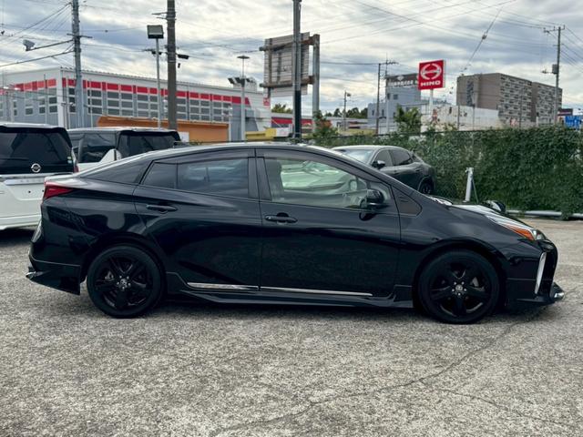 プリウス Sツーリングセレクション ワンオーナー モデリスタエアロ デイライト シートヒーター レザーシート トヨタセーフティーセンス 純正9インチフルセグナビ AC100V電源 LEDヘッドライト&フォグ 純正17インチAW Bカメラ(28枚目)