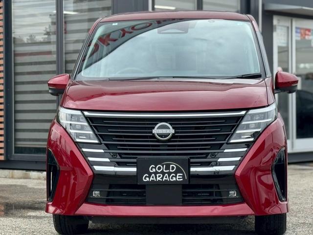 セレナ e-パワー ルキシオン 革シート プロパイロット インテリジェントルームM アラウンドビューM シートH HUD BSM ETC2.0 純正16インチAW LEDヘッドライト&フォグ Bluetooth フルセグTV(3枚目)