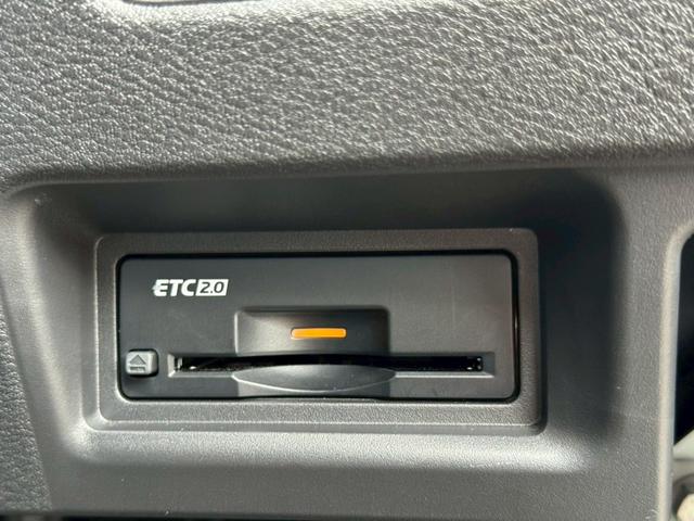 セレナ e-パワー ルキシオン 革シート プロパイロット インテリジェントルームM アラウンドビューM シートH HUD BSM ETC2.0 純正16インチAW LEDヘッドライト&フォグ Bluetooth フルセグTV(21枚目)