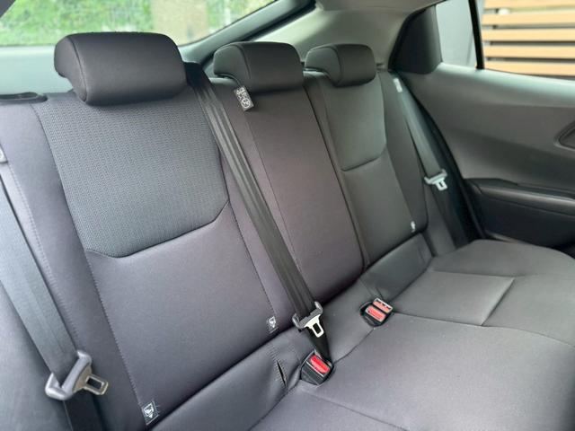 プリウス Ｕ　純正ナビ　フルセグＴＶ　Ｂカメラ　アップルカープレイ　ステアリングヒーター　ドラレコ前後　ＡＣ１００Ｖ　ＥＴＣ２．０　純正１７インチホイール　ＬＥＤヘッドライト　クリアランスソナー　ＢＳＭ　ＰＣＳ（39枚目）