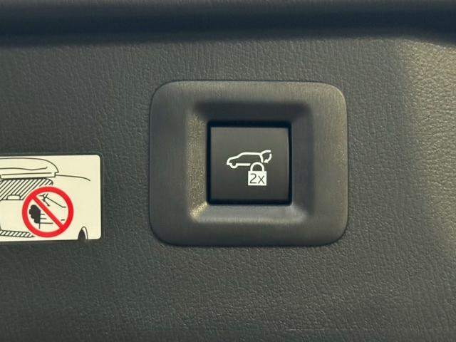 アルファード Ｚ　左右独立ムーンルーフ　ユニバーサルステップ　前席シートＨ＆ベンチレーション　両側Ｐスライド　革シート　ＨＵＤ　ＴＳＳ　ＢＳＭ　デジタルインナーＭ　後席電動ロールサンシェード　純正１４インチフルセグナビ（32枚目）