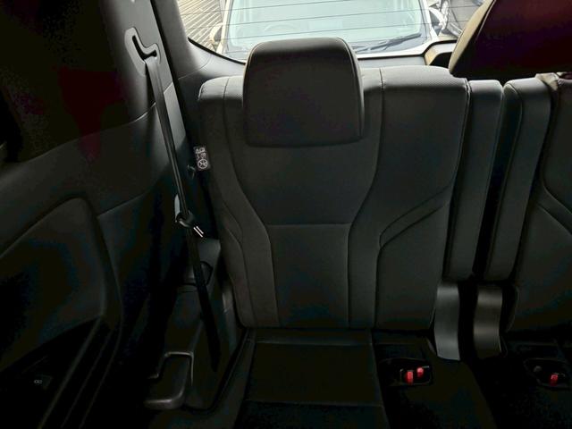 アルファード Ｚ　左右独立ムーンルーフ　ユニバーサルステップ　前席シートＨ＆ベンチレーション　両側Ｐスライド　革シート　ＨＵＤ　ＴＳＳ　ＢＳＭ　デジタルインナーＭ　後席電動ロールサンシェード　純正１４インチフルセグナビ（57枚目）