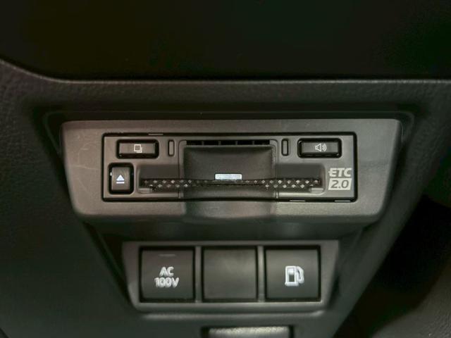 プリウス G 純正8型ディスプレイ 雹害 ナビ トヨタセーフティセンス レーダークルーズコントロール バックカメラ クリアランスソナー シートヒーター BSM PKSB ETC 純正19インチアルミホイール LED(19枚目)