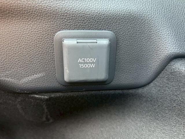 プリウス G 純正8型ディスプレイ 雹害 ナビ トヨタセーフティセンス レーダークルーズコントロール バックカメラ クリアランスソナー シートヒーター BSM PKSB ETC 純正19インチアルミホイール LED(22枚目)