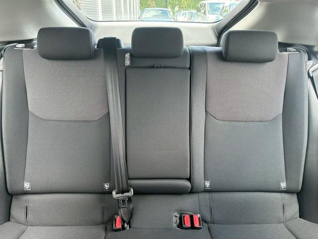 プリウス G 純正8型ディスプレイ 雹害 ナビ トヨタセーフティセンス レーダークルーズコントロール バックカメラ クリアランスソナー シートヒーター BSM PKSB ETC 純正19インチアルミホイール LED(37枚目)