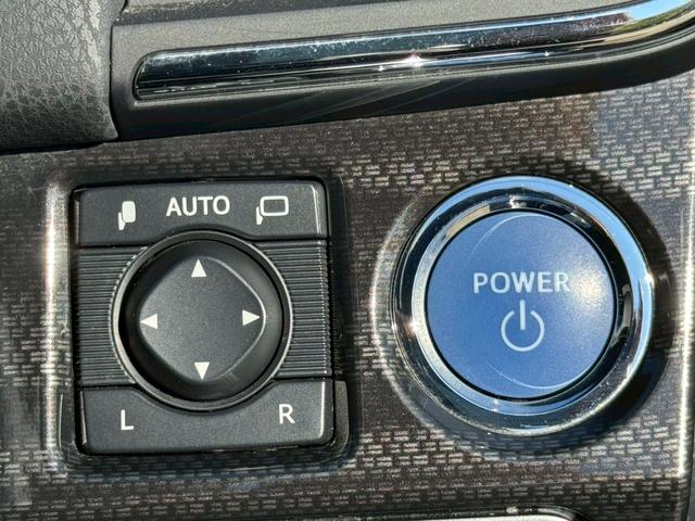 クラウンハイブリッド アスリートＳ　ブラックスタイル　革シート　純正フルセグナビ　前席シートＨ＆ベンチレーション　前席Ｐシート　前後ドラレコ　Ｂカメラ　ＨＩＤヘッドライト＆フォグ　ビルトインＥＴＣ　Ｂｌｕｅｔｏｏｔｈ接続　純正１８インチＡＷ　Ｃソナー（19枚目）