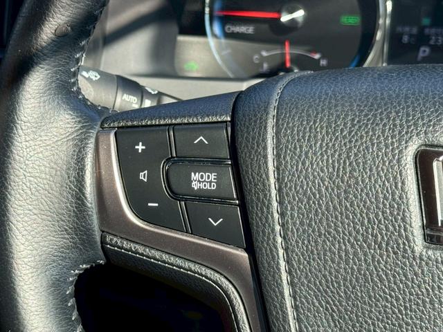 クラウンハイブリッド アスリートＳ　ブラックスタイル　革シート　純正フルセグナビ　前席シートＨ＆ベンチレーション　前席Ｐシート　前後ドラレコ　Ｂカメラ　ＨＩＤヘッドライト＆フォグ　ビルトインＥＴＣ　Ｂｌｕｅｔｏｏｔｈ接続　純正１８インチＡＷ　Ｃソナー（20枚目）