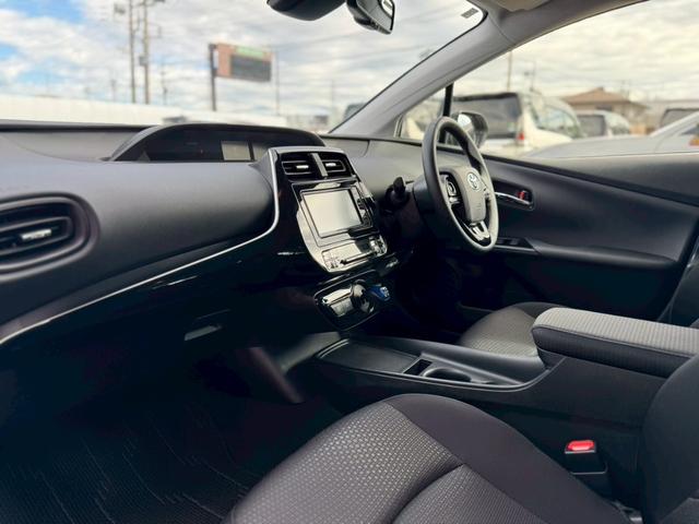 プリウス SセーフティプラスII モデリスタICONICフルエアロ LEDデイライト 純正フルセグTVナビ Bカメラ LEDヘッドライト&フォグ Cソナー BSM TSS レーダークルコン AC100V電源 ETC プッシュスタート(31枚目)