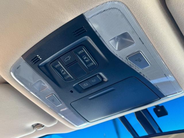 ヴェルファイア ３．５Ｖ　Ｌ　純正ナビ　白革シート　シートＨ　ステアリングＨ　Ｂカメラ　　パワーバックドア　純正１７インチＡＷ　ＬＥＤヘッドライト＆フォグ　フルセグＴＶ　ＢＴ　クリアランスソナー　ＥＴＣ２．０　ＰＣＳ　ＡＣ１００Ｖ（16枚目）