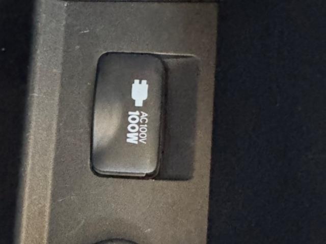 ヴェルファイア ３．５Ｖ　Ｌ　純正ナビ　白革シート　シートＨ　ステアリングＨ　Ｂカメラ　　パワーバックドア　純正１７インチＡＷ　ＬＥＤヘッドライト＆フォグ　フルセグＴＶ　ＢＴ　クリアランスソナー　ＥＴＣ２．０　ＰＣＳ　ＡＣ１００Ｖ（21枚目）