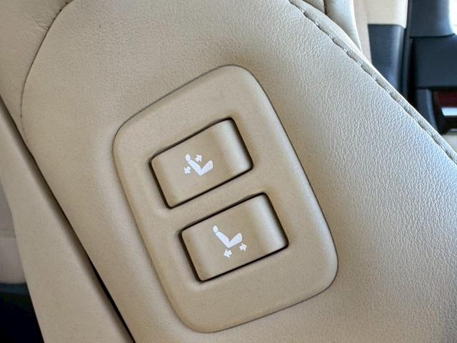 ヴェルファイア ３．５Ｖ　Ｌ　純正ナビ　白革シート　シートＨ　ステアリングＨ　Ｂカメラ　　パワーバックドア　純正１７インチＡＷ　ＬＥＤヘッドライト＆フォグ　フルセグＴＶ　ＢＴ　クリアランスソナー　ＥＴＣ２．０　ＰＣＳ　ＡＣ１００Ｖ（26枚目）