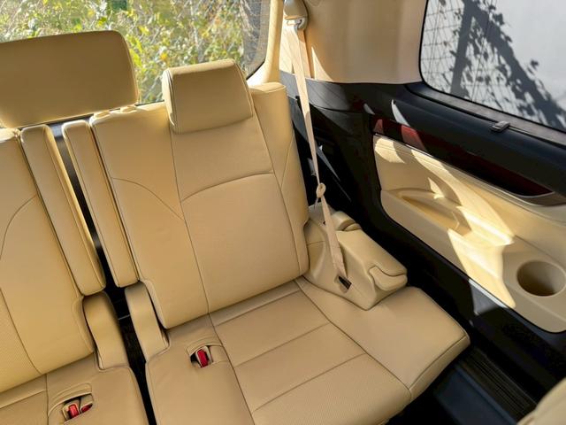 ヴェルファイア ３．５Ｖ　Ｌ　純正ナビ　白革シート　シートＨ　ステアリングＨ　Ｂカメラ　　パワーバックドア　純正１７インチＡＷ　ＬＥＤヘッドライト＆フォグ　フルセグＴＶ　ＢＴ　クリアランスソナー　ＥＴＣ２．０　ＰＣＳ　ＡＣ１００Ｖ（47枚目）