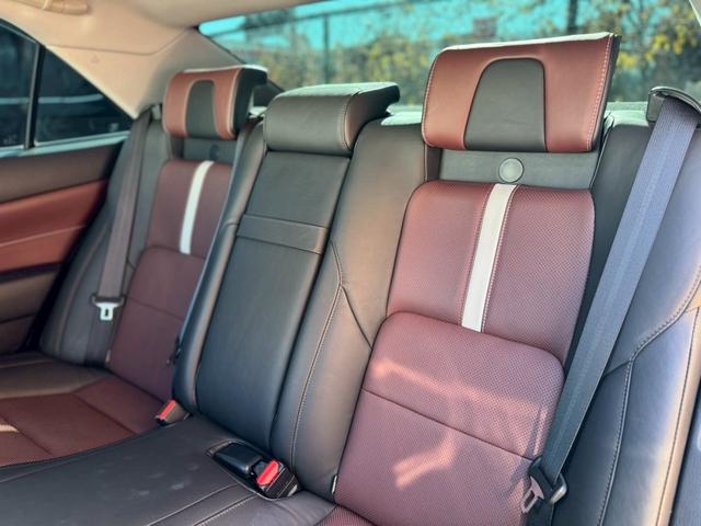 クラウンハイブリッド アスリートS ブラックスタイル サンルーフ シートヒーター&シートV Pシート フルセグTV 純正18インチアルミホイール ドラレコ 純正ナビ Bカメラ Bluetooth接続 USB接続 ビルトインETC イージークローザー(39枚目)