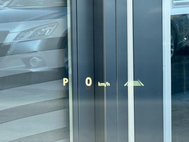 アルファードハイブリッド Ｚ　黒革シート　デジタルインナーミラー　パノラミックビュー　モニター　ＴＶキャンセラー　ステアリングＨ　シートＨ＆Ｖ　Ｐバックドア　純正１８インチＡＷ　ＥＴＣ２．０　ＢＳＭ　ＨＵＤ　ＲＣＴＡ　ＨＤＭＩ（35枚目）