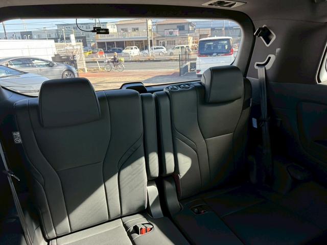 アルファードハイブリッド Ｚ　黒革シート　デジタルインナーミラー　パノラミックビュー　モニター　ＴＶキャンセラー　ステアリングＨ　シートＨ＆Ｖ　Ｐバックドア　純正１８インチＡＷ　ＥＴＣ２．０　ＢＳＭ　ＨＵＤ　ＲＣＴＡ　ＨＤＭＩ（49枚目）