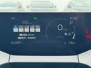Ｚ　マチュアレッドレザーシート　パノラミックビューＭ　ＢＳＭ　メモリーＰシート　１７インチＡＷ　ＴＳＳ　シートＨ＆ベンチレーション　レーダークルコン　デジタルインナーミラー　ＡｐｐｌｅＣａｒＰｌａｙ（13枚目）