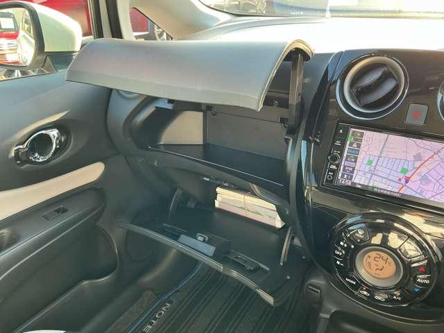 ノート １．２　ｅ－ＰＯＷＥＲ　Ｘ　Ｖセレクション　純正ナビ＆３６０度カメラ　運転席助手席エアバック　エアバッグ　衝突被害軽減装置　イモビライザー　パワーウインドウ　レーンアシスト　アルミホイール　フルオートエアコン　Ｂカメラ　アイドリングストップ　メモリーナビ　ＡＢＳ（13枚目）