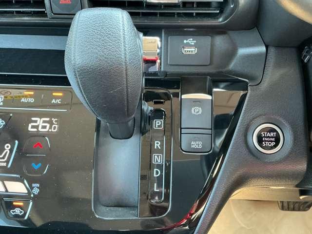 ルークス ６６０　ハイウェイスターＸ　プロパイロット　エディション　両側オートスライド＆プロパイロット　左右パワースライドドア　アイドリング　イモビ　パノラマモニター　助手席エアバッグ　衝突軽減ブレーキ　ＰＷ　ナビ＆ＴＶ　１セグ　ＬＤＷ　ＥＴＣ　バックカメラ　ＰＳ　ＡＡＣ　メモリーナビ　アルミホイール（17枚目）