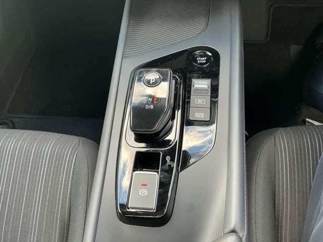 ノート １．２　Ｘ　純正ナビ＆バックカメラ　リアカメラ　衝突被害軽減ブレ－キ　レーンアシスト　アイドリングストップ　盗難防止システム　ワンセグＴＶ　ＴＶナビ　サイドカーテンエアバック　メモリーナビ　パワーウィンドウ　オートエアコン　キーレス（16枚目）