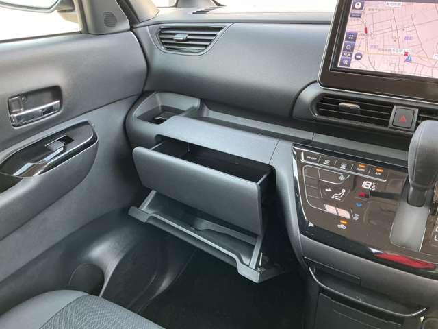 ルークス 660 ハイウェイスターX プロパイロット エディション 純正ナビ&360度カメラ&プロパイロット 左右パワースライドドア アイドリング イモビ パノラマモニター 助手席エアバッグ 衝突軽減ブレーキ PW ナビ&TV 1セグ LDW ドライブレコーダー バックカメラ PS AAC メモリーナビ(19枚目)