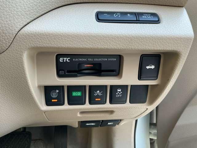 ティアナ 2.5 XL 純正ナビ&360度カメラ&電動シート イモビライザー 寒冷地仕様 アラウンドビュ-モニタ- スマキー LDW カーテンエアバック AAC パワーウインドウ ETC Bカメラ アルミホイール キーレス メモリーナビ ワンセグTV ABS(13枚目)