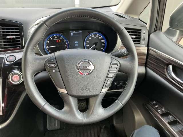 エルグランド 2.5 250ハイウェイスターS 純正ナビ&後席モニター&バックカメラ アルミホイル ドライブレコーダ クルコン Bカメラ サイドカーテンエアバック 盗難防止 メモリーナビ ETC エアコン ナビTV 寒冷地仕様 ABS パワステ エアバッグ パワーウインドウ キーレス(6枚目)