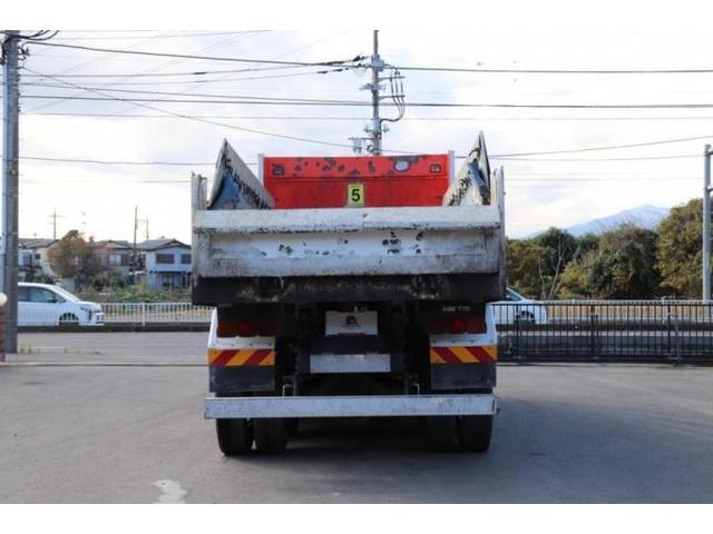 クオン 　１０トン・新明和・ユーザー買取・車検付き（4枚目）