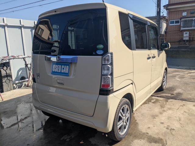 N-BOX G SSパッケージ 両側電動スライドドア・ナビ・TV・DVD・CD・Bluetooth・バックカメラ・プッシュスタート・純正アルミホイール・室内クリーニング済み(9枚目)