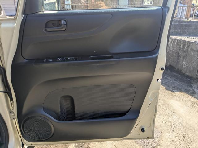 N-BOX G SSパッケージ 両側電動スライドドア・ナビ・TV・DVD・CD・Bluetooth・バックカメラ・プッシュスタート・純正アルミホイール・室内クリーニング済み(40枚目)