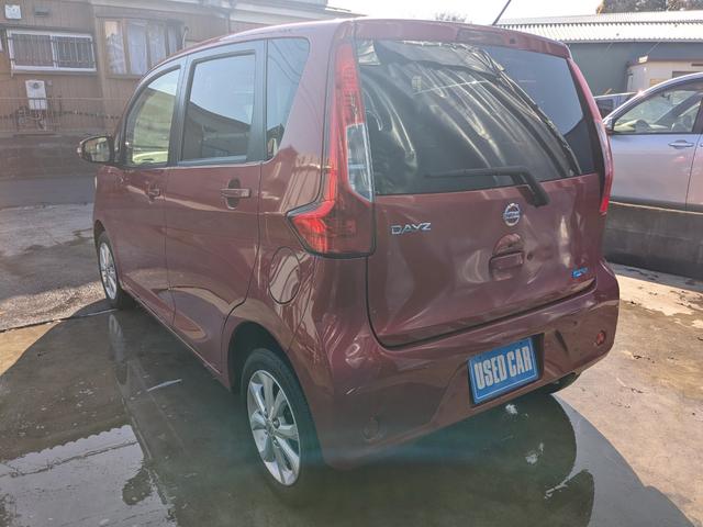 デイズ Ｘ　Ｖセレクション　衝突軽減ブレーキ・全方位カメラ・ナビ・フルセグ・ＤＶＤ・Ｂｌｕｅｔｏｏｔｈ・バックカメラ・前後ドライブレコーダー・アイドリングストップ（6枚目）