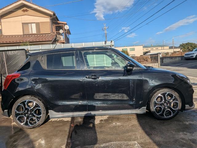 スイフトスポーツ ベースグレード 6速MT・衝突被害軽減ブレーキ・障害物ソナー・ナビ・フルセグ・DVD・Bluetooth・LEDヘッドライト・純正アルミホイール(4枚目)