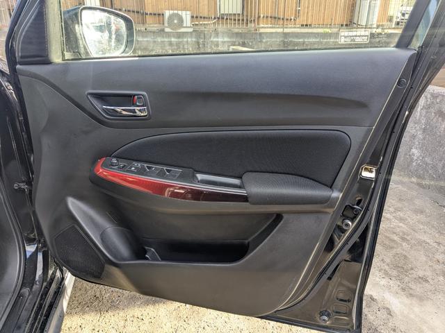 スイフトスポーツ ベースグレード 6速MT・衝突被害軽減ブレーキ・障害物ソナー・ナビ・フルセグ・DVD・Bluetooth・LEDヘッドライト・純正アルミホイール(38枚目)